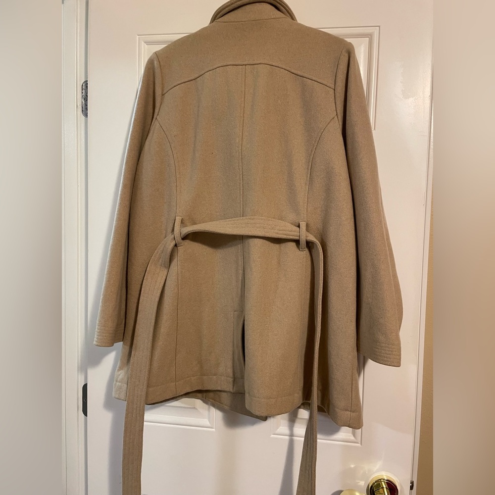 Old Navy Women's Beige Wool Blend Pea Coat with belt - Picture 4 of 4